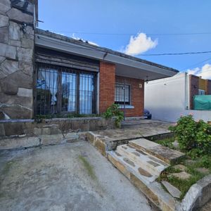 Venta Casa 2 Dormitorios Barbacoa Perez Castellano