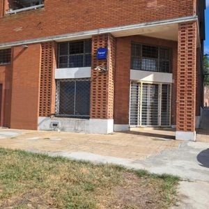 Alquiler Local Ciudad Vieja Frente A La Rambla 70m2