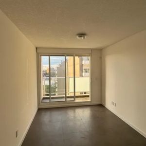 Alquiler Apartamento 1 Dormitorio Tres Cruces Con Balcon