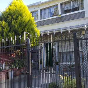 Venta Casa Y Apartamento Cerrito Con Garaje Y Barbacoa