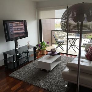 Alquiler Apartamento 2 Dormitorios Pocitos Balcon Y Cochera