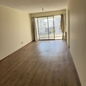 Alquiler Apartamento 2 Dormitorios Pocitos Garaje Y Balcon