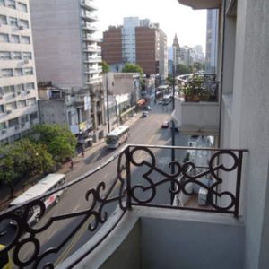 Venta Con Renta Apartamento 2 Dormitorios Cordón Con Balcon