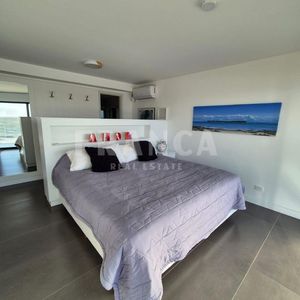 Espectacular Apartamento En Venta Sobre El Mar En Punta