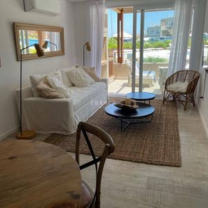 Departamento De Un Dormitorio En Palcos De La Posta, La Barr