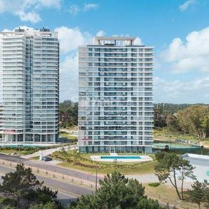 Increíble Apartamento En Torre Con Amenities En La Brava
