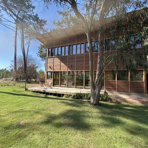 Espectacular Casa De Diseño En Alquilar En La Barra