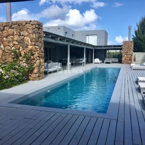 Espectacular Casa En Alquiler En Club De Mar
