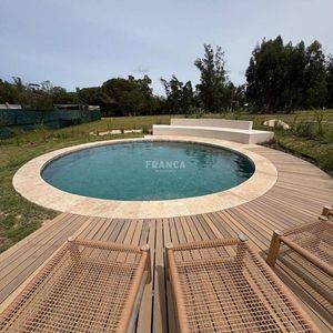 Casa En Alquiler, En Exclusivo Barrio Privado Don Miguel.