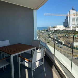 Departamento En Alquiler En Punta Del Este, 3 Dormitorios.
