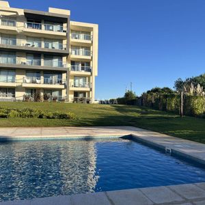 Departamento De 3 Suites Con Amenities Y Vista Al Mar En La Brava De Punta Del Este