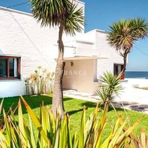 Excelente Casa En La Península De Punta Del Este.