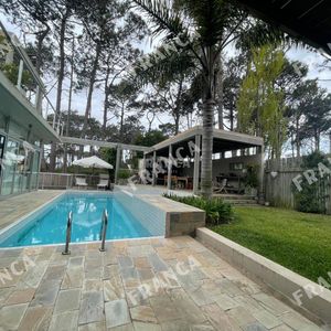 Hermosa Casa A Metros De Playa Montoya !