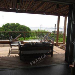 Casa De 2 Cuartos En Primera Linea En Jose Ignacio