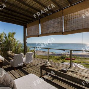 Hermosa Casa Con Vista Al Atardecer En José Ignacio.