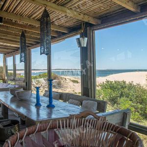 Propiedad En Alquiler Sobre Playa Brava De José Ignacio