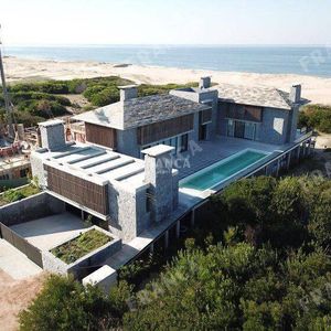 Propiedad De Lujo En Alquiler En José Ignacio.