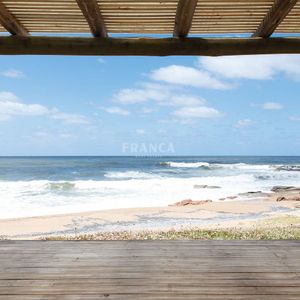 Casa Con Salida Directa A La Playa En José Ignacio.