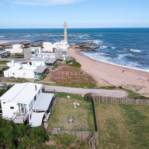 Casa Frente Al Mar En José Ignacio, 3 Dormitorios.