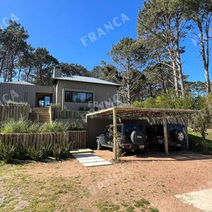 Excelente Propiedad En Venta En Barrio Cerrado Pinar Del Far
