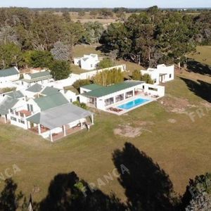 Chacra En José Ignacio De 10 Dormitorios, Excelente Entorno