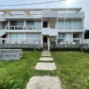 Departamento De 3 Dormitorios En Manantiales,a Pasos Del Mar