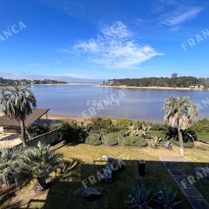 Penthouse Con Piscina Propia Frente Al Mar En La Barra