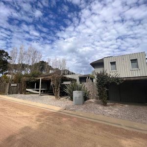Casa De 7 Dormitorios En Suite En Pinar Del Faro José Ignaci