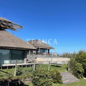 Espectacular Casa En El Chorro De 5 Dormitorios Con Vista Al