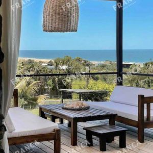 Hermosa Casa En Alquilar En Altos De Punta Piedra.
