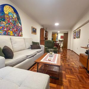 Se Vende Apartamento En Punta Carretas 3 Dormitorios Y Servicio Con Garaje