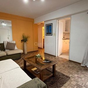 Venta Apartamento 2 Dormitorios 18 De Julio Y Vazquez  Piso 9. Cordón