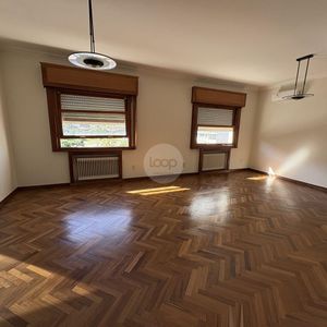 Exclusiva Propiedad En Alquiler, 5 Dormitorios Y 3 Baños + Servicio Completo, Puertito De Buceo