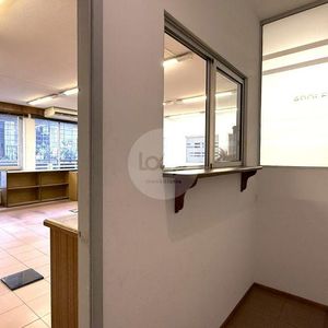 Venta Oficina En Ciudad Vieja!!