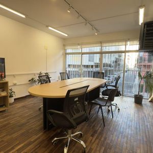 Oficina En Venta Piso Entero En Ciudad Vieja