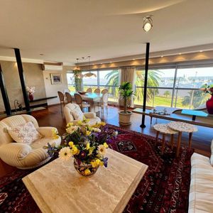 Venta Apartamento Frente Puerto Del Buceo Vista Al Mar; 3 Dorm En Suite, 5 Baños Y 2 Garajes