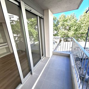 Venta De Apartamentos De 2 Dormitorios En Cordón Con Patio Uso Exclusivo