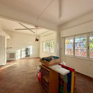 Venta Casa En Puerto Del Buceo Con Gran Potencial 5 Dorm 4 Baños Patio