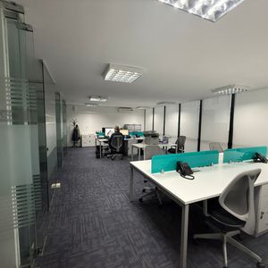 Alquiler Oficina Punta Carretas | 260mts | 3 Baños | 4 Cocheras