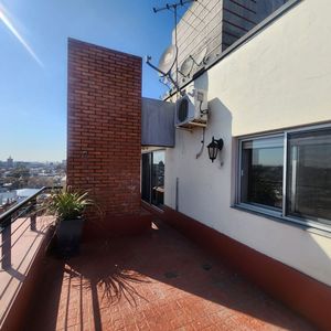 Venta Con Renta La Blanqueda, Penthouse , 1 Dormit