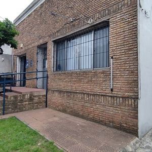 Casa O Local En Venta Sobre Garzón Zona Belvedere