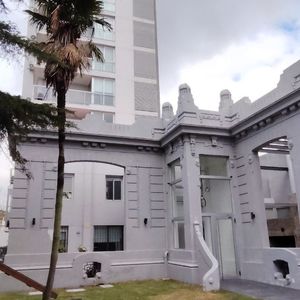 Apartamento En Venta C/ Cochera En Atahualpa