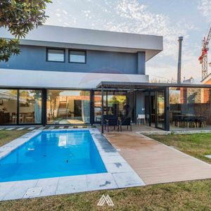 Venta Casa Carrasco Sur - 4 Dormitorios