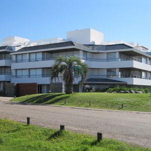 Apartamento En La Barra, Montoya