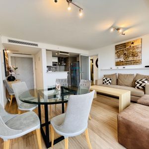 Venta 2 Dormitorios Edificio Alexander Boulevard