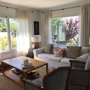 Casa En Alquiler De 4 Ambientes En Barra De Carrasco