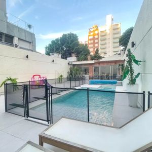 Excelente Casa Con 6 Dormitorios Y Piscina Climatizada