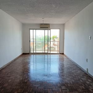 Alquiler Monoambiente Balcón, Pocitos, Opción Garaje