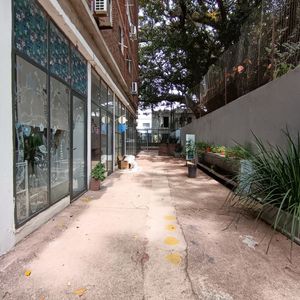 Venta Local Comercial Con Renta En Pocitos