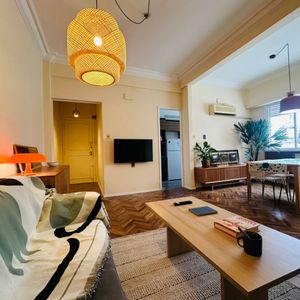 Alquiler Apartamento 2 Dormitorios, 2 Baños Amoblado Centro